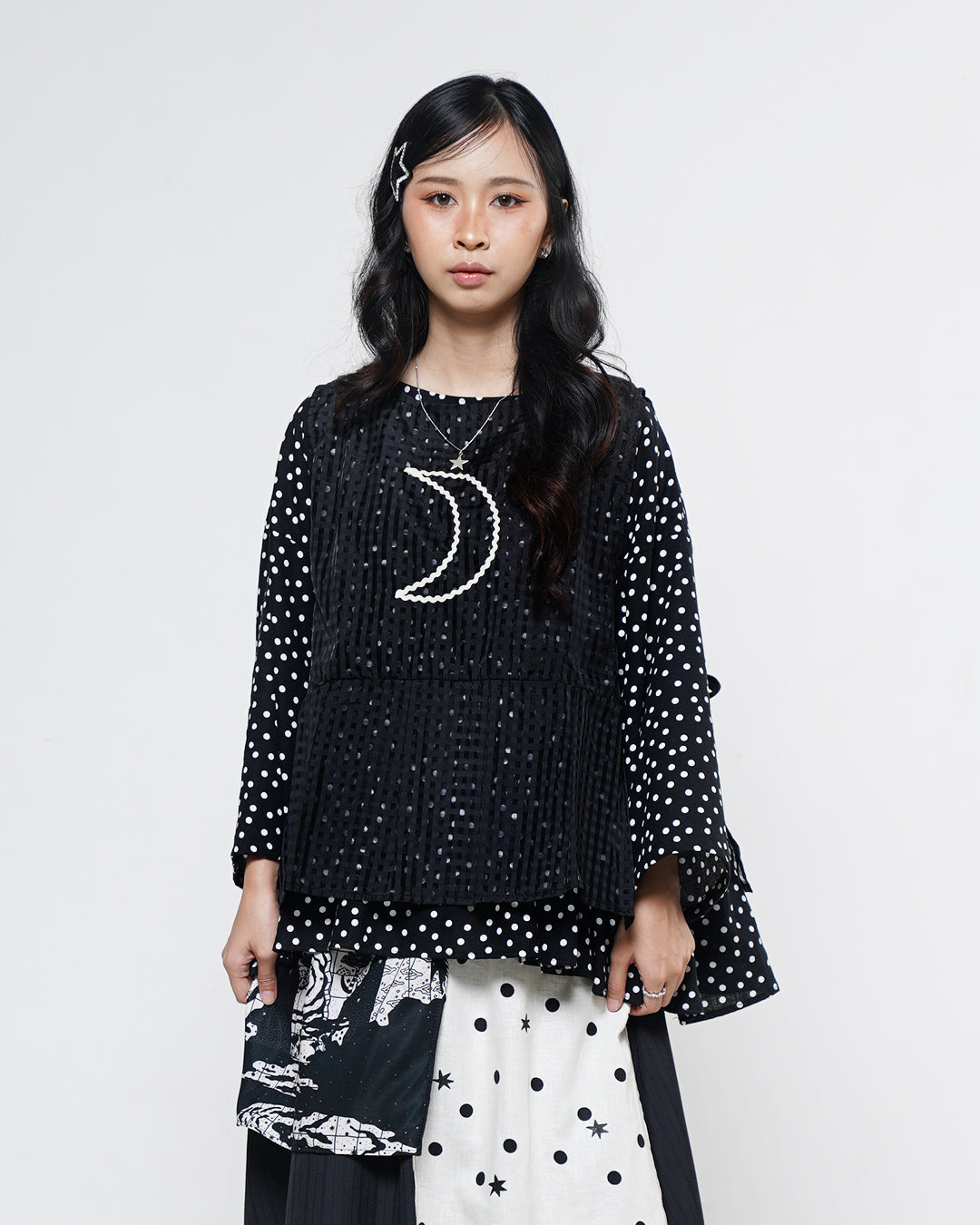 MOON VEST