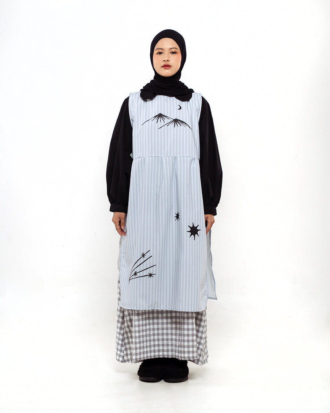 MOUNTAIN STRIPE APRON DRESS