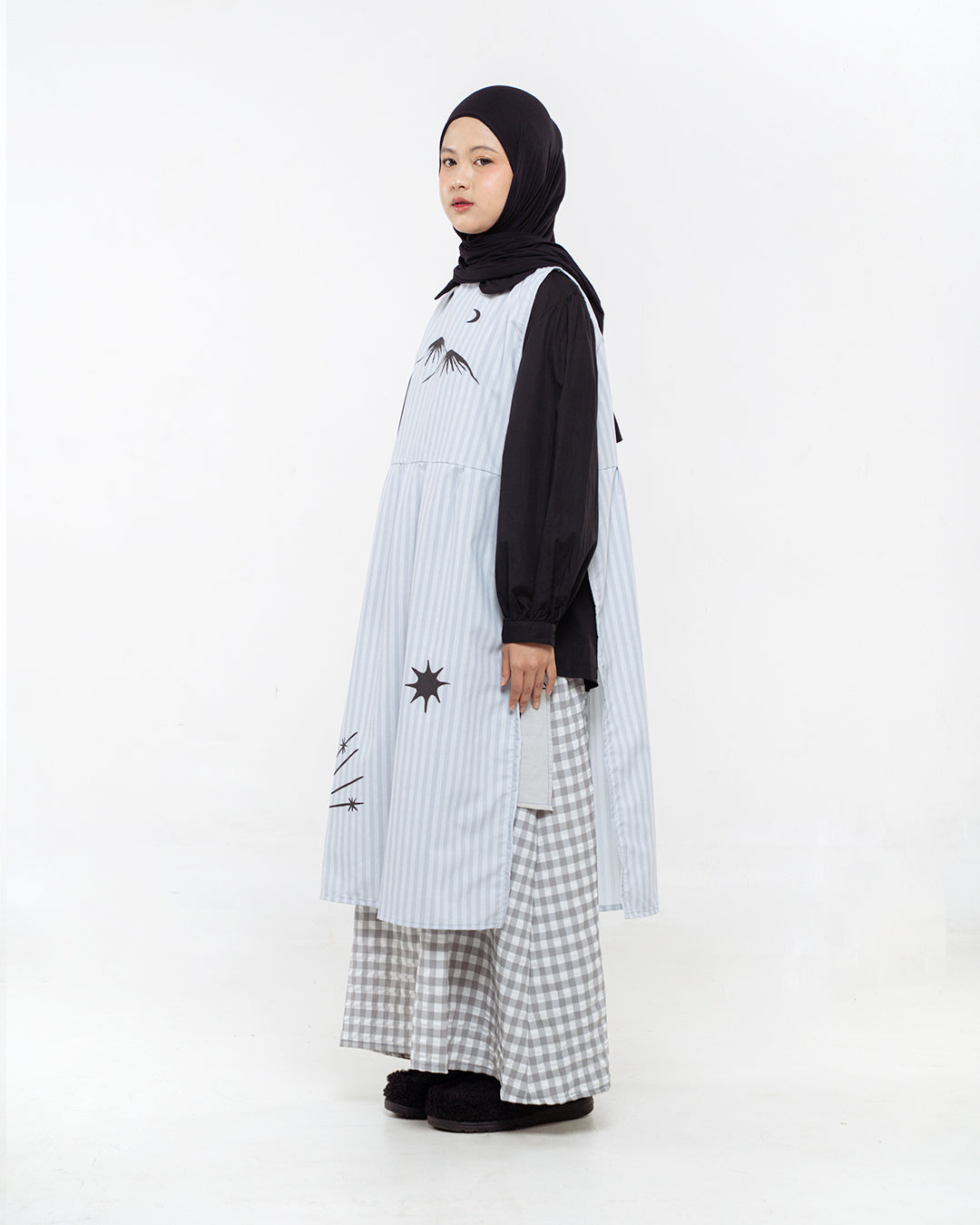 MOUNTAIN STRIPE APRON DRESS